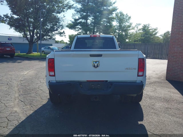 45770701 :رقم المزاد ، 3C63RRGL7JG124164 vin ، 2018 Ram 3500 مزاد بيع