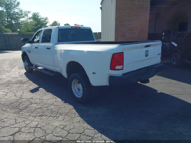 45770701 :رقم المزاد ، 3C63RRGL7JG124164 vin ، 2018 Ram 3500 مزاد بيع