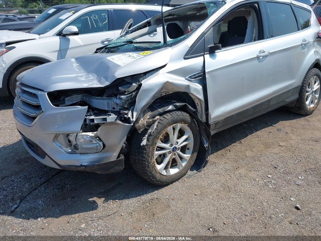 Ford ESCAPE SE 2017 1FMCU9GD1HUE24558 Image 2