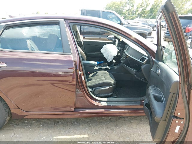 Продажа на аукционе авто 2019 Kia Optima Lx, vin: 5XXGT4L3XKG362146, номер лота: 45770731