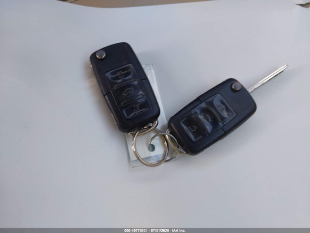 2005 Volkswagen New Beetle Gl მანქანა იყიდება აუქციონზე, vin: 3VWBM31Y15M305219, აუქციონის ნომერი: 45770831