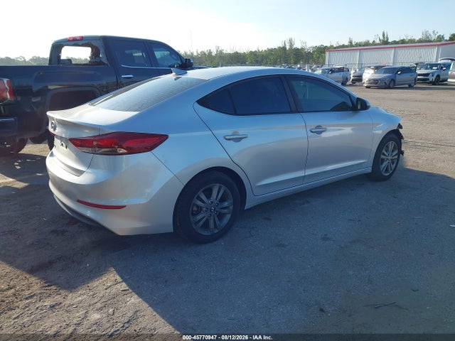 45770947 :رقم المزاد ، 5NPD84LF2JH237353 vin ، 2018 Hyundai Elantra Sel مزاد بيع