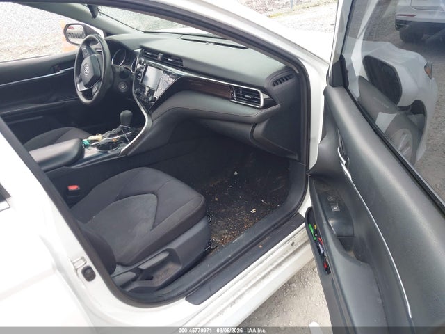 Продаж на аукціоні авто 2019 Toyota Camry Le, vin: 4T1B11HKXKU242030, номер лоту: 45770971
