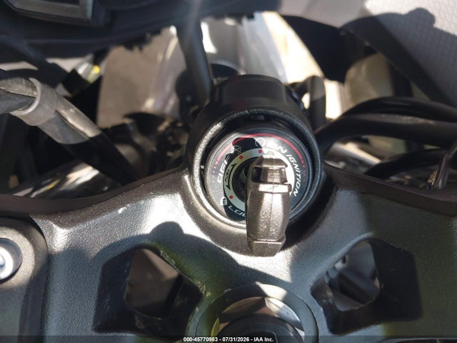 Kawasaki EX400 2020 JKAEXKG19LDA81005 Image 11