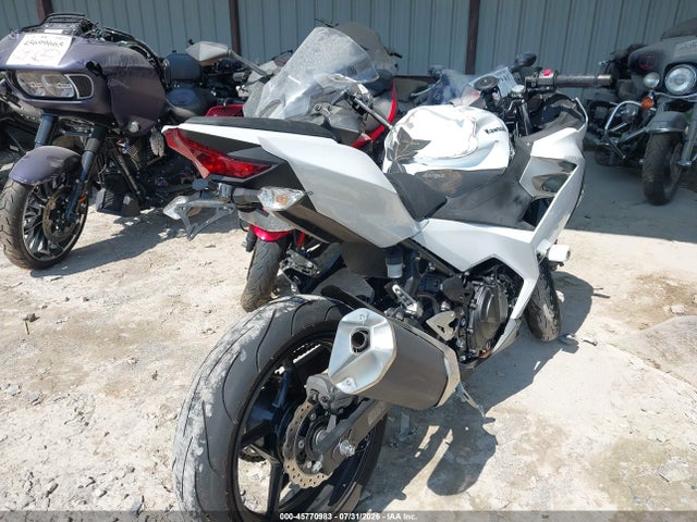 Kawasaki EX400 2020 JKAEXKG19LDA81005 Image 4