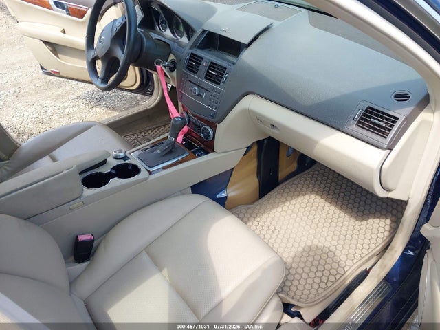 Продажа на аукционе авто 2011 Mercedes-benz C 300 Luxury 4matic/sport 4matic, vin: WDDGF8BB0BR150141, номер лота: 45771031