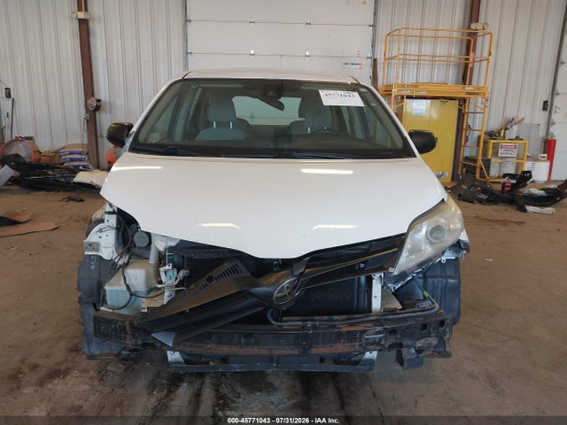 2018 Toyota Sienna L 7 Passenger მანქანა იყიდება აუქციონზე, vin: 5TDZZ3DC4JS928038, აუქციონის ნომერი: 45771043