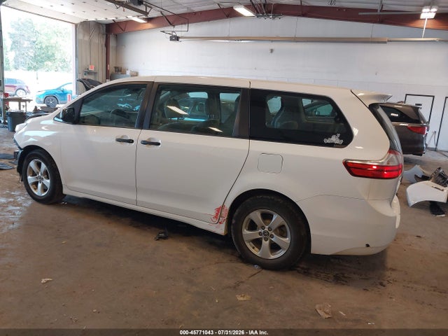 2018 Toyota Sienna L 7 Passenger მანქანა იყიდება აუქციონზე, vin: 5TDZZ3DC4JS928038, აუქციონის ნომერი: 45771043