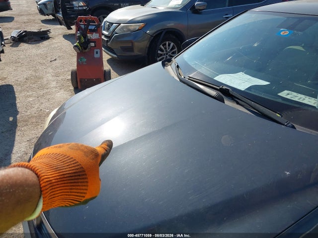 45771059 :رقم المزاد ، JTHKD5BH0B2029923 vin ، 2011 Lexus Ct 200h Premium مزاد بيع