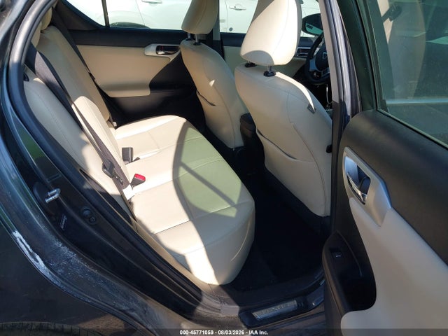 45771059 :رقم المزاد ، JTHKD5BH0B2029923 vin ، 2011 Lexus Ct 200h Premium مزاد بيع