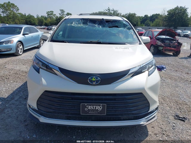 Продажа на аукционе авто 2021 Toyota Sienna Xle, vin: 5TDJSKFC3MS012173, номер лота: 45771062