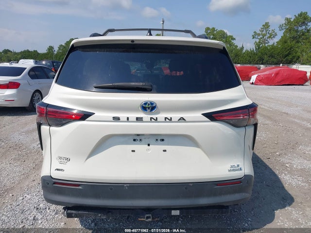 Продажа на аукционе авто 2021 Toyota Sienna Xle, vin: 5TDJSKFC3MS012173, номер лота: 45771062