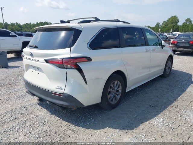 Продажа на аукционе авто 2021 Toyota Sienna Xle, vin: 5TDJSKFC3MS012173, номер лота: 45771062
