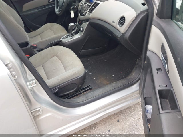 Продаж на аукціоні авто 2015 Chevrolet Cruze 1lt Auto, vin: 1G1PC5SB8F7221484, номер лоту: 45771064