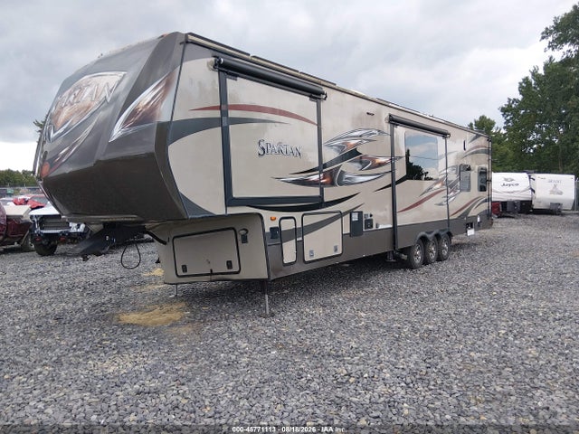 45771113 :رقم المزاد ، 5ZT3ST5F9FG300169 vin ، 2019 Forest River Spartan 1240x Toy Hauler 5th Whl Travel Trailer مزاد بيع