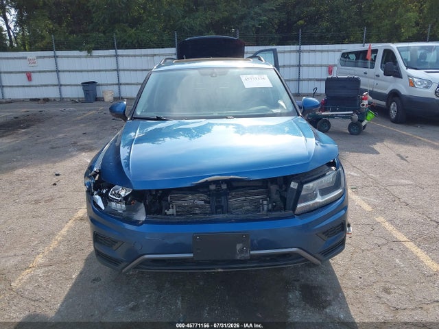 Продажа на аукционе авто 2019 Volkswagen Tiguan 2.0t Se/2.0t Sel/2.0t Sel R-line/2.0t Sel R-line Black, vin: 3VV2B7AXXKM038800, номер лота: 45771156