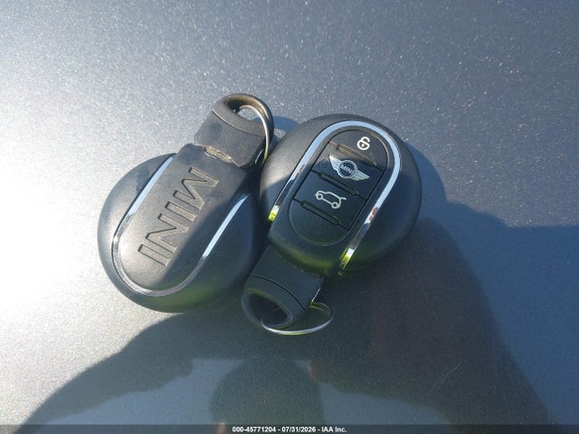 Продаж на аукціоні авто 2017 Mini Hardtop Cooper S, vin: WMWXU3C39H2F48749, номер лоту: 45771204