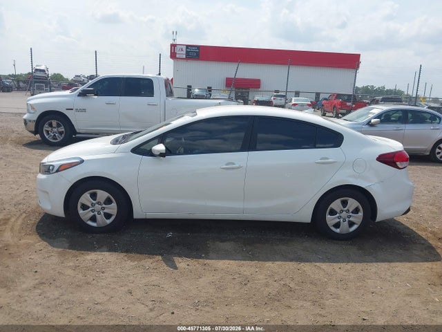 Продаж на аукціоні авто 2017 Kia Forte Lx, vin: 3KPFK4A74HE158416, номер лоту: 45771305