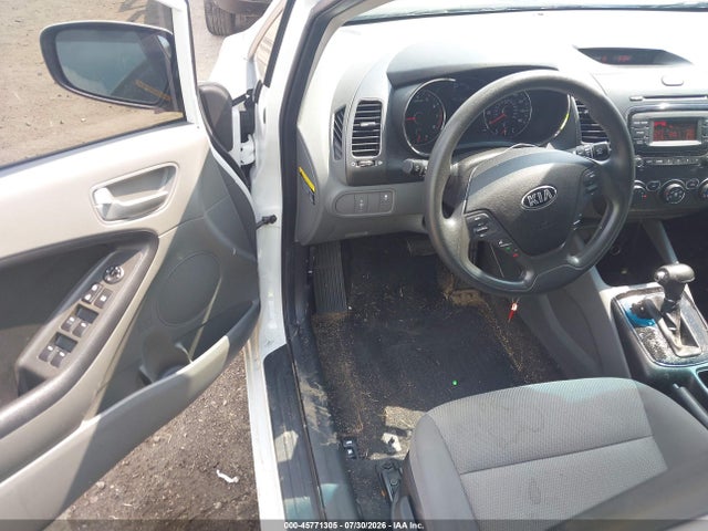 Продаж на аукціоні авто 2017 Kia Forte Lx, vin: 3KPFK4A74HE158416, номер лоту: 45771305