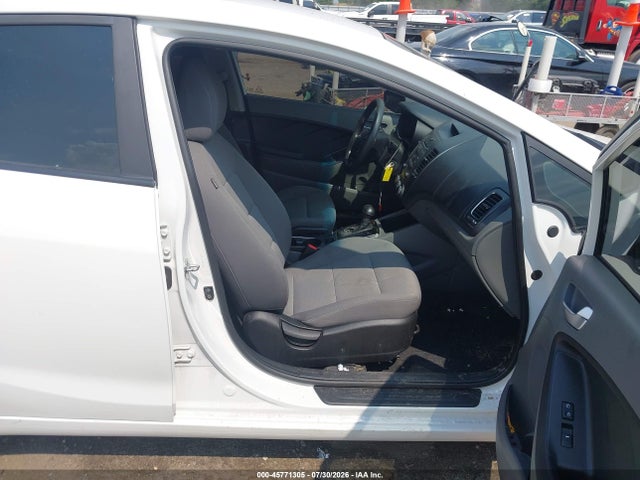 Продаж на аукціоні авто 2017 Kia Forte Lx, vin: 3KPFK4A74HE158416, номер лоту: 45771305