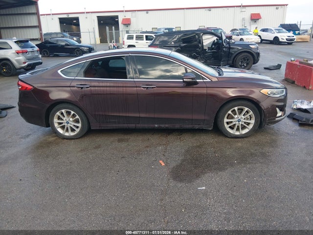 2019 Ford Fusion Energi Titanium მანქანა იყიდება აუქციონზე, vin: 3FA6P0SU7KR258613, აუქციონის ნომერი: 45771311