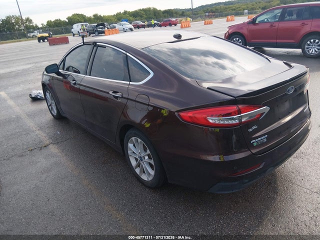 2019 Ford Fusion Energi Titanium მანქანა იყიდება აუქციონზე, vin: 3FA6P0SU7KR258613, აუქციონის ნომერი: 45771311
