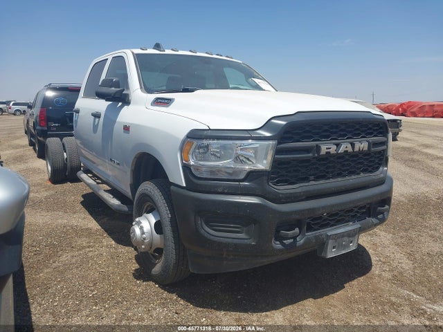 45771318 :رقم المزاد ، 3C7WRTCJXNG200203 vin ، 2022 Ram 3500 Chassis Tradesman/slt/laramie/limited مزاد بيع
