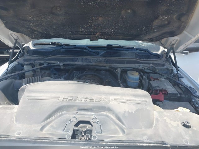 45771318 :رقم المزاد ، 3C7WRTCJXNG200203 vin ، 2022 Ram 3500 Chassis Tradesman/slt/laramie/limited مزاد بيع