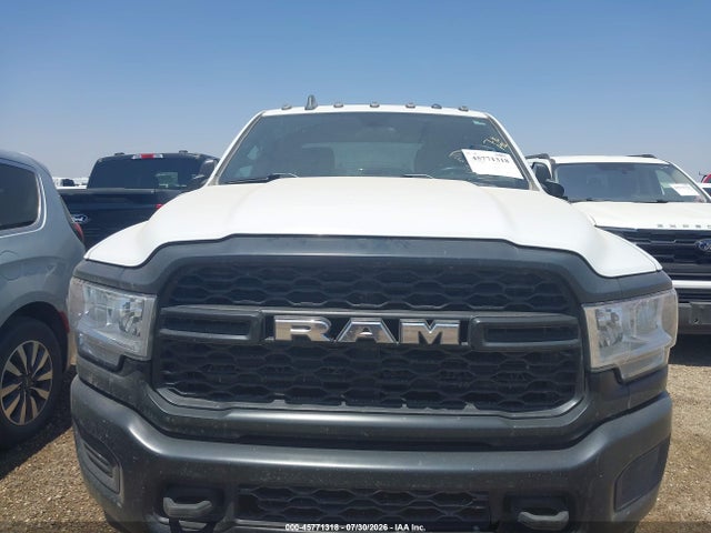 45771318 :رقم المزاد ، 3C7WRTCJXNG200203 vin ، 2022 Ram 3500 Chassis Tradesman/slt/laramie/limited مزاد بيع
