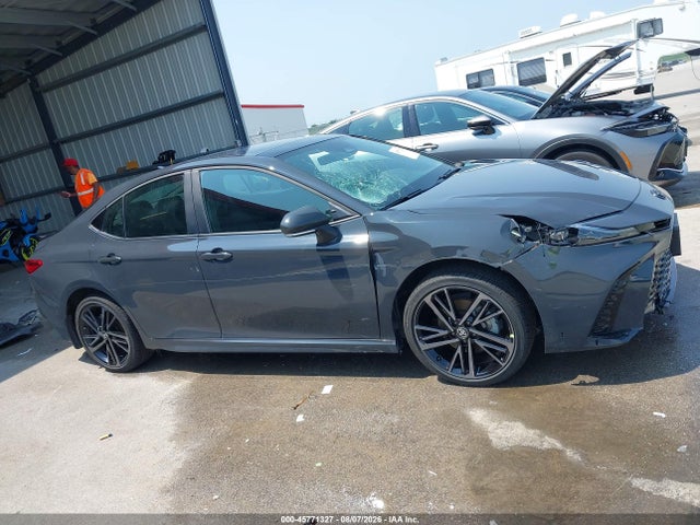 4T1DBADK8SU532648 Toyota CAMRY XSE