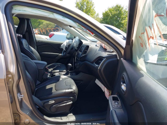 45771476 :رقم المزاد ، 1C4PJLLXXKD243588 vin ، 2019 Jeep Cherokee Latitude Plus Fwd مزاد بيع
