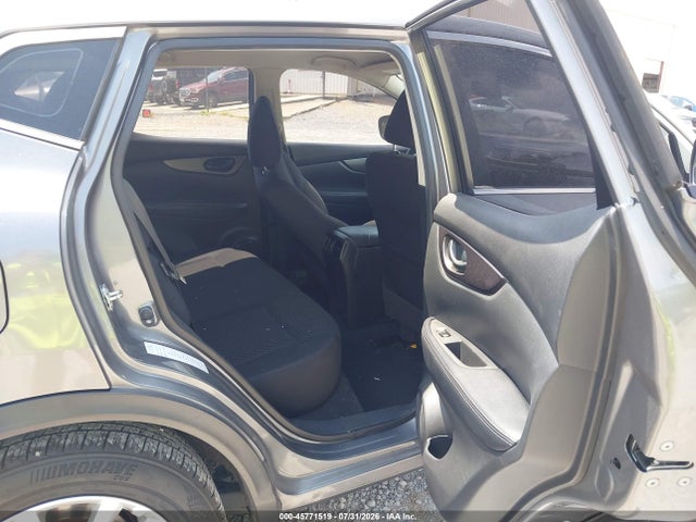 JN1BJ1AV9MW303306 Nissan Rogue Sport S Fwd Xtronic Cvt