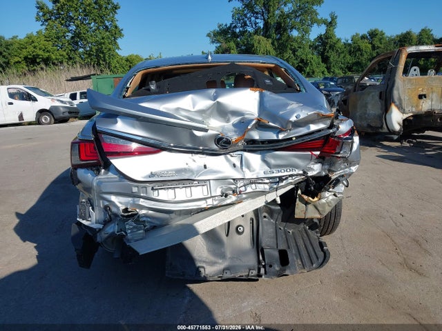 45771553 :رقم المزاد ، 58ADA1C14SU071811 vin ، 2025 Lexus Es 300h مزاد بيع