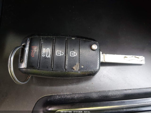 2019 Kia Optima Lx მანქანა იყიდება აუქციონზე, vin: 5XXGT4L37KG378739, აუქციონის ნომერი: 45771562