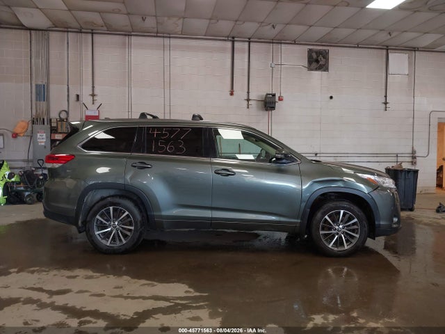 Aukcja sprzedaży 2017 Toyota Highlander Xle, vin: 5TDJZRFH9HS405939, numer aukcji: 45771563
