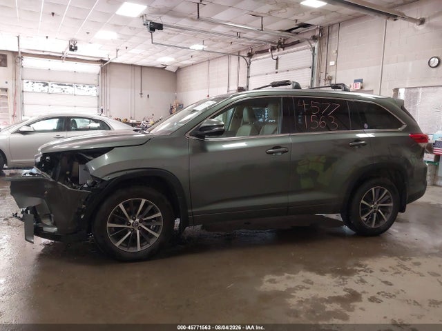 Aukcja sprzedaży 2017 Toyota Highlander Xle, vin: 5TDJZRFH9HS405939, numer aukcji: 45771563