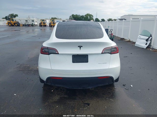 Продаж на аукціоні авто 2023 Tesla Model Y Awd/long Range Dual Motor All-wheel Drive, vin: 7SAYGDEEXPA069526, номер лоту: 45771597