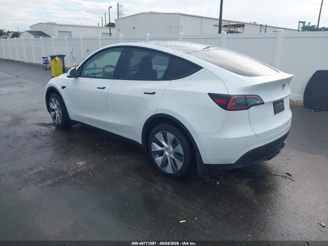 Продаж на аукціоні авто 2023 Tesla Model Y Awd/long Range Dual Motor All-wheel Drive, vin: 7SAYGDEEXPA069526, номер лоту: 45771597