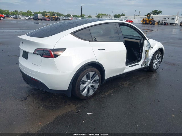 Продаж на аукціоні авто 2023 Tesla Model Y Awd/long Range Dual Motor All-wheel Drive, vin: 7SAYGDEEXPA069526, номер лоту: 45771597