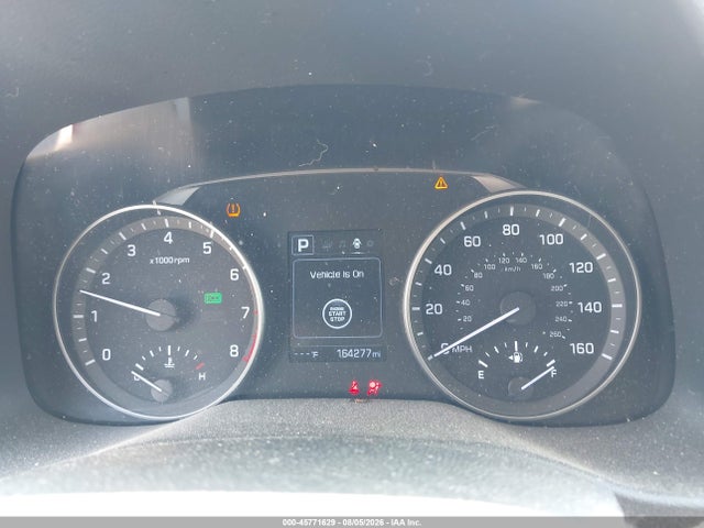 KMHD84LFXHU208369 Hyundai ELANTRA SE
