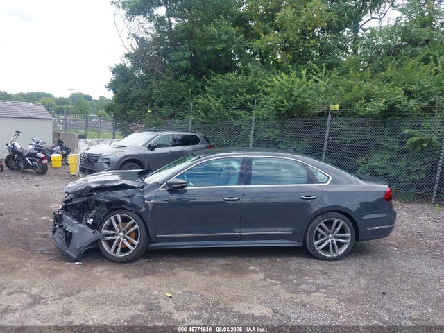 1VWDT7A34HC060042 Volkswagen Passat 1.8t R-line