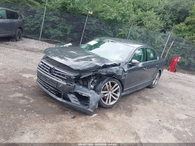 1VWDT7A34HC060042 Volkswagen Passat 1.8t R-line