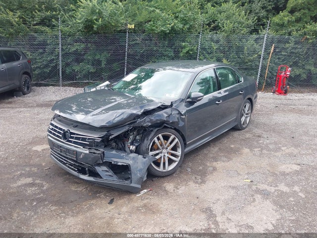 1VWDT7A34HC060042 Volkswagen Passat 1.8t R-line