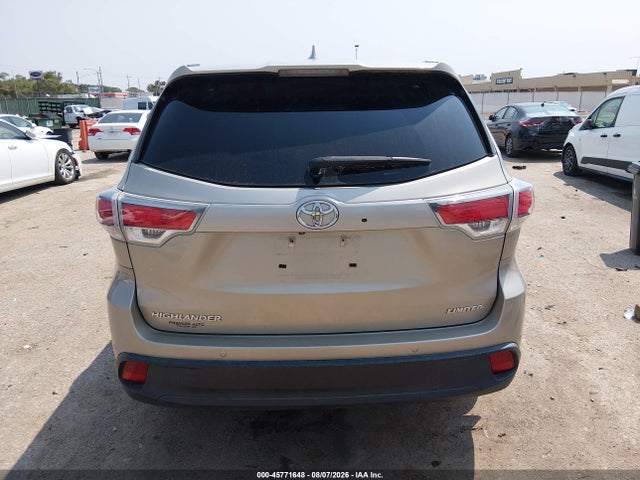 Toyota Highlander Limited V6 2015 5TDYKRFH0FS062874 Image 17