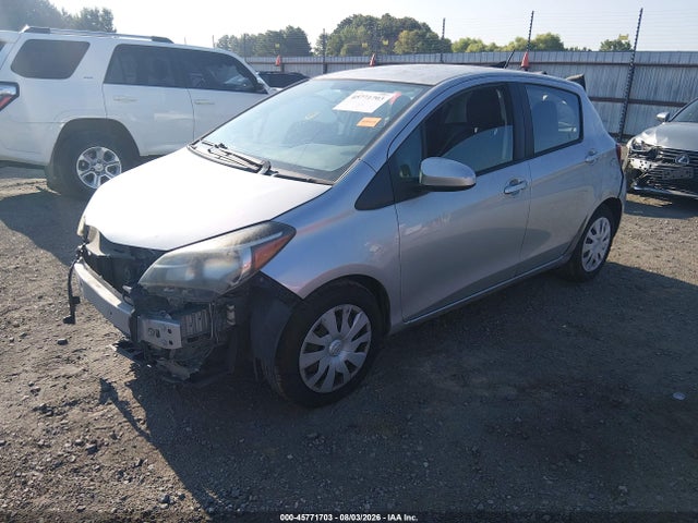 2015 Toyota Yaris L მანქანა იყიდება აუქციონზე, vin: VNKKTUD31FA042702, აუქციონის ნომერი: 45771703
