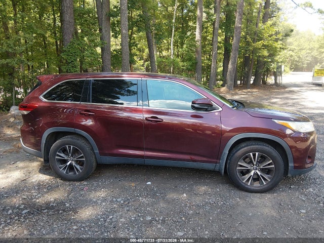 45771733 :رقم المزاد ، 5TDBZRFH4KS960633 vin ، 2019 Toyota Highlander Le مزاد بيع