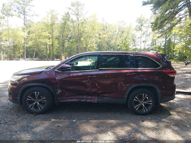 45771733 :رقم المزاد ، 5TDBZRFH4KS960633 vin ، 2019 Toyota Highlander Le مزاد بيع
