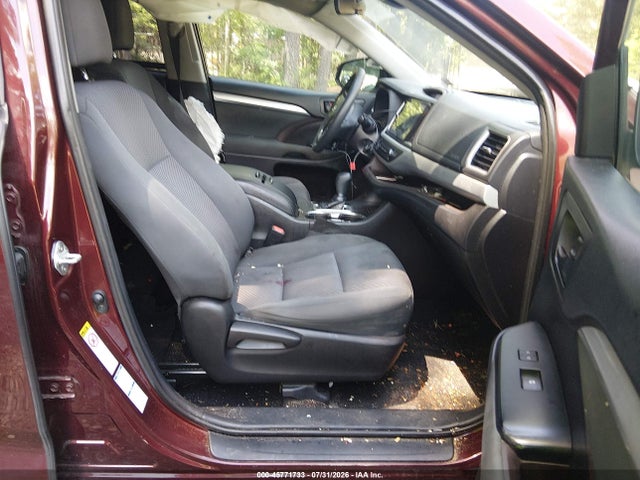 45771733 :رقم المزاد ، 5TDBZRFH4KS960633 vin ، 2019 Toyota Highlander Le مزاد بيع