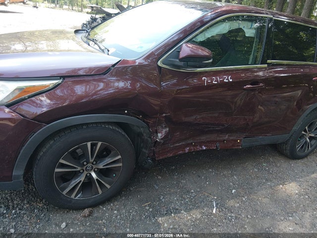 45771733 :رقم المزاد ، 5TDBZRFH4KS960633 vin ، 2019 Toyota Highlander Le مزاد بيع