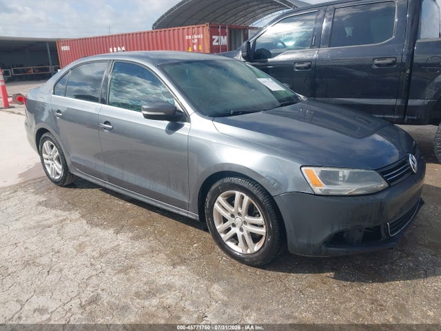 2013 Volkswagen Jetta 2.5l Se მანქანა იყიდება აუქციონზე, vin: 3VWDP7AJ1DM204139, აუქციონის ნომერი: 45771750